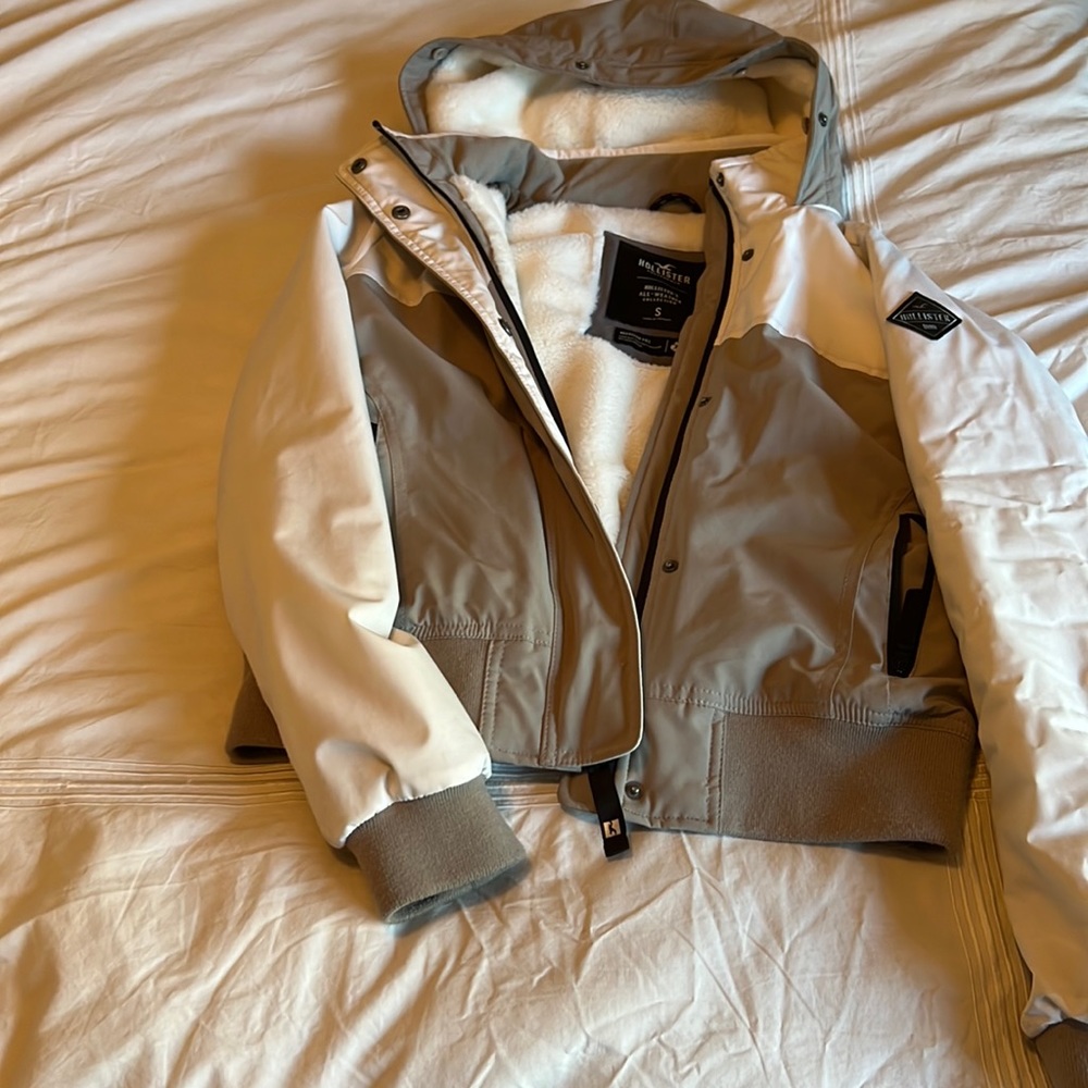 Hollister jacket beige white and black accents